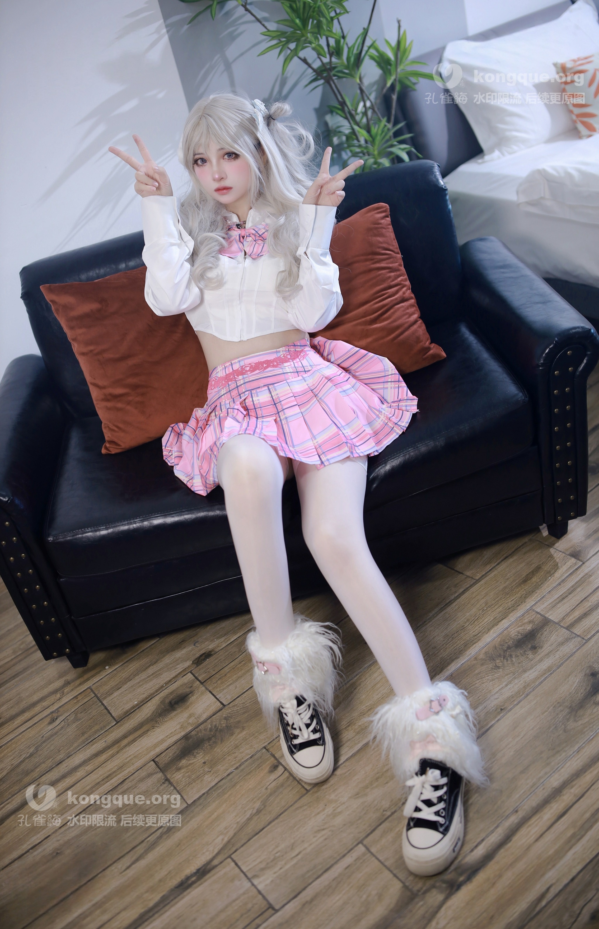 图片[1]-疯猫ss – NO.207 2025年生日本 白丝吊带辣妹[71P]✦自购✦-XikXak